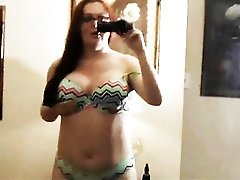 Horny Wendy fingers and masturbates